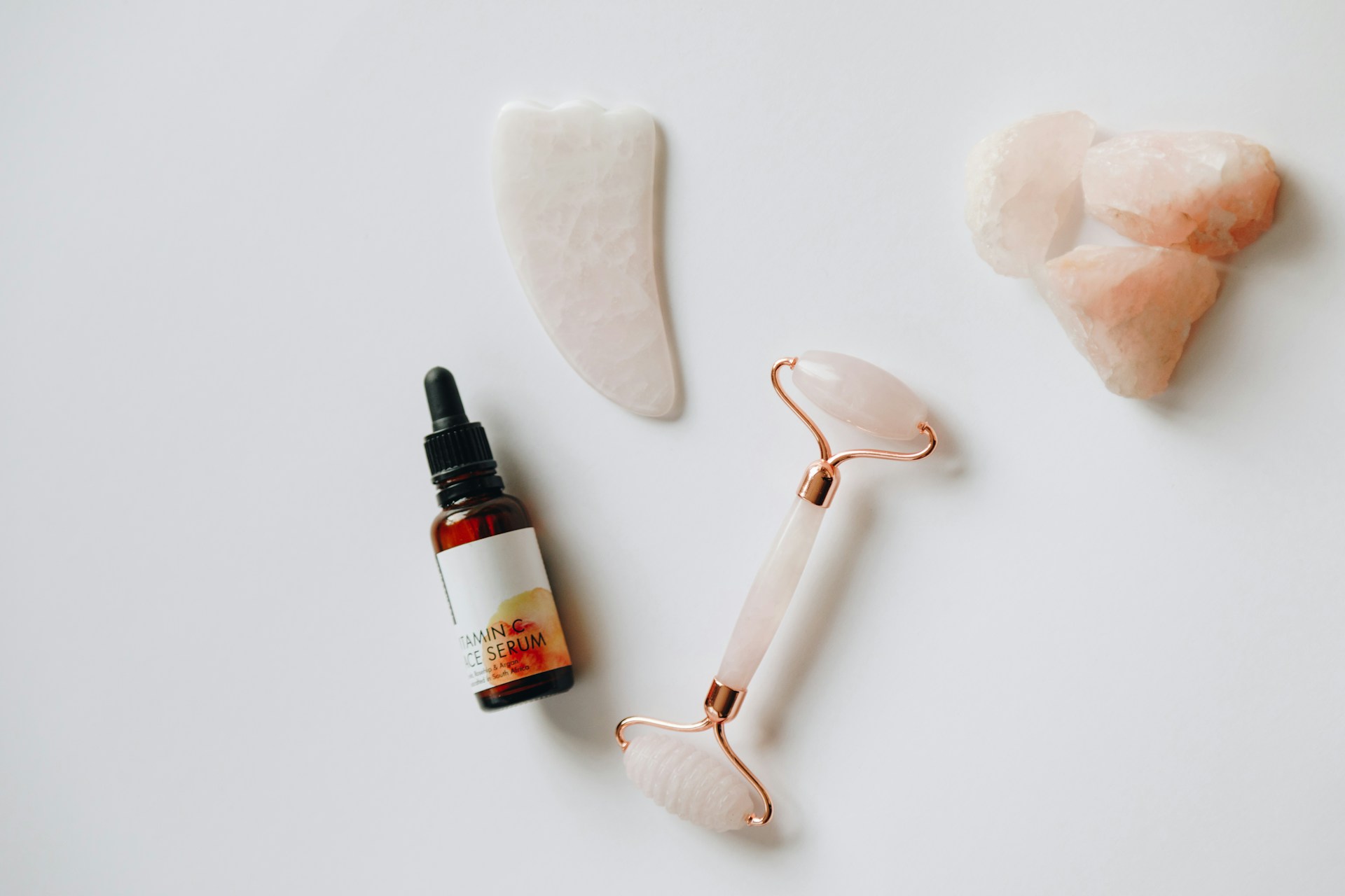 The Science Behind Skin Ovara’s Anti-Aging Formulas